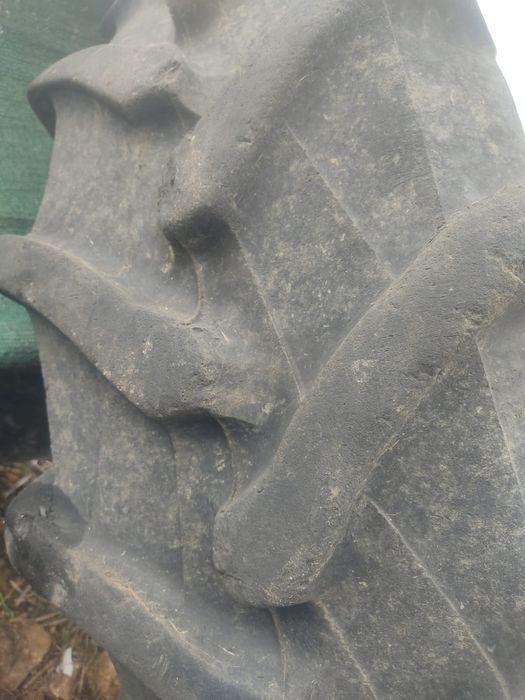 Pneus de Trator Usados 340/85/R24