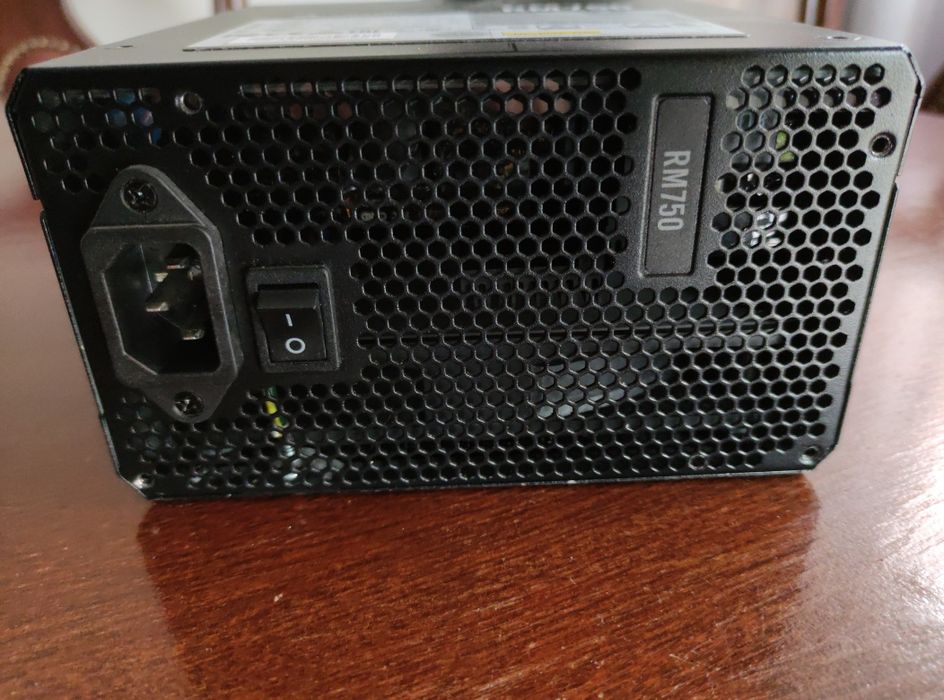 Fonte alimentação Corsair 750w64283923673347121