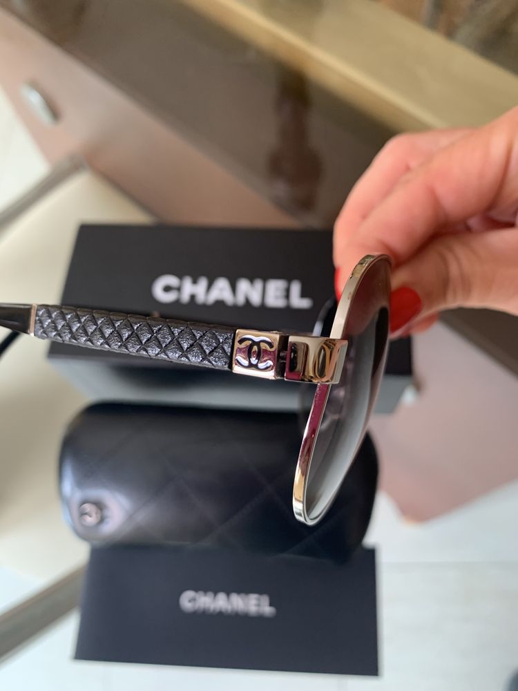 Chanel- Óculos de sol