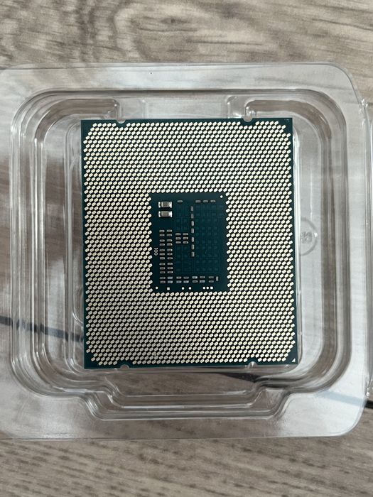 Procesor Intel core I7 5820K na socket LGA-2011-3