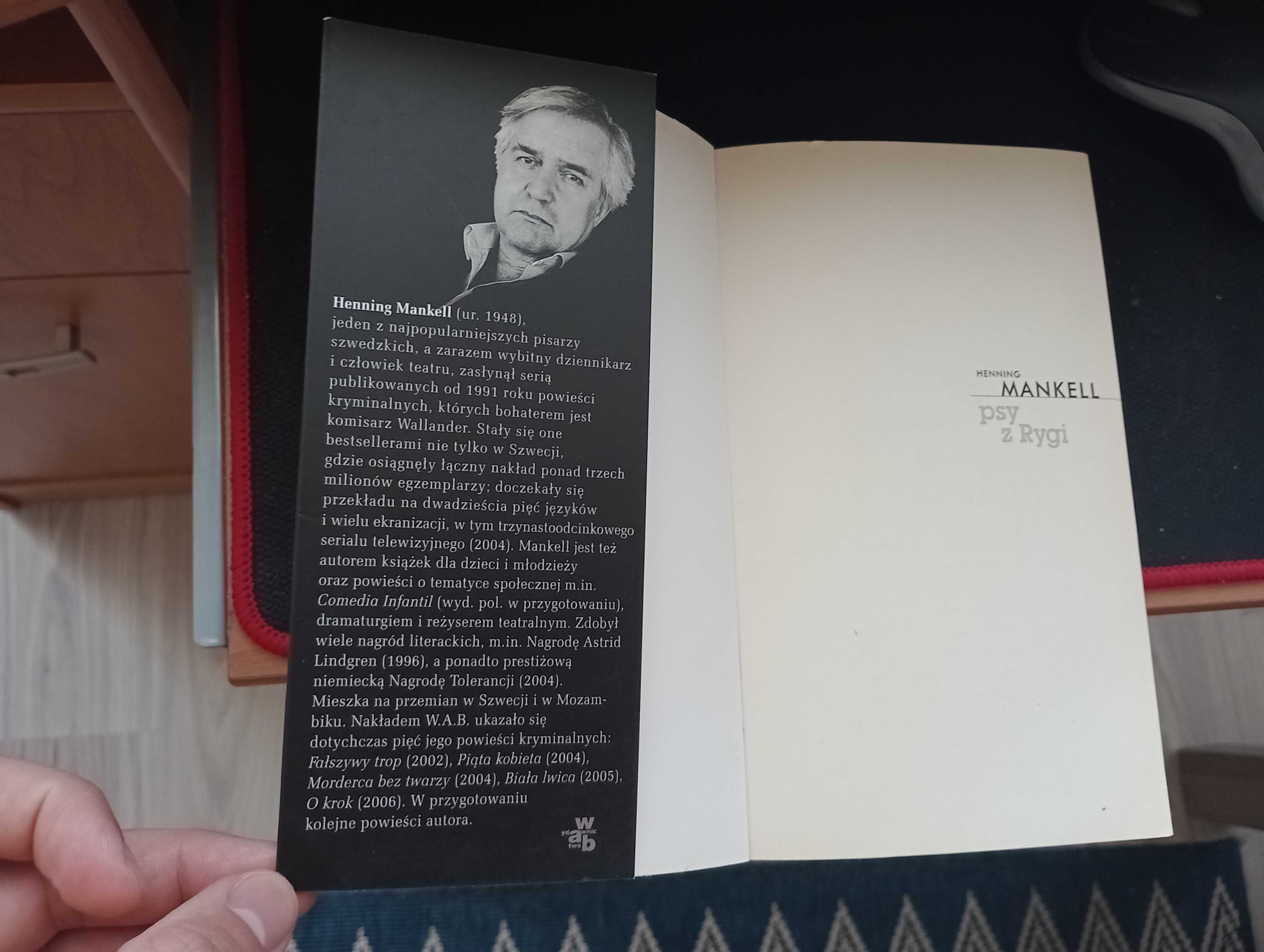 Nieużywana książka Henning Mankell "Psy z Rygi"