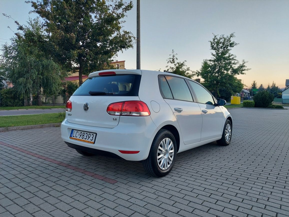 WV Golf 1,6 MPI super stan