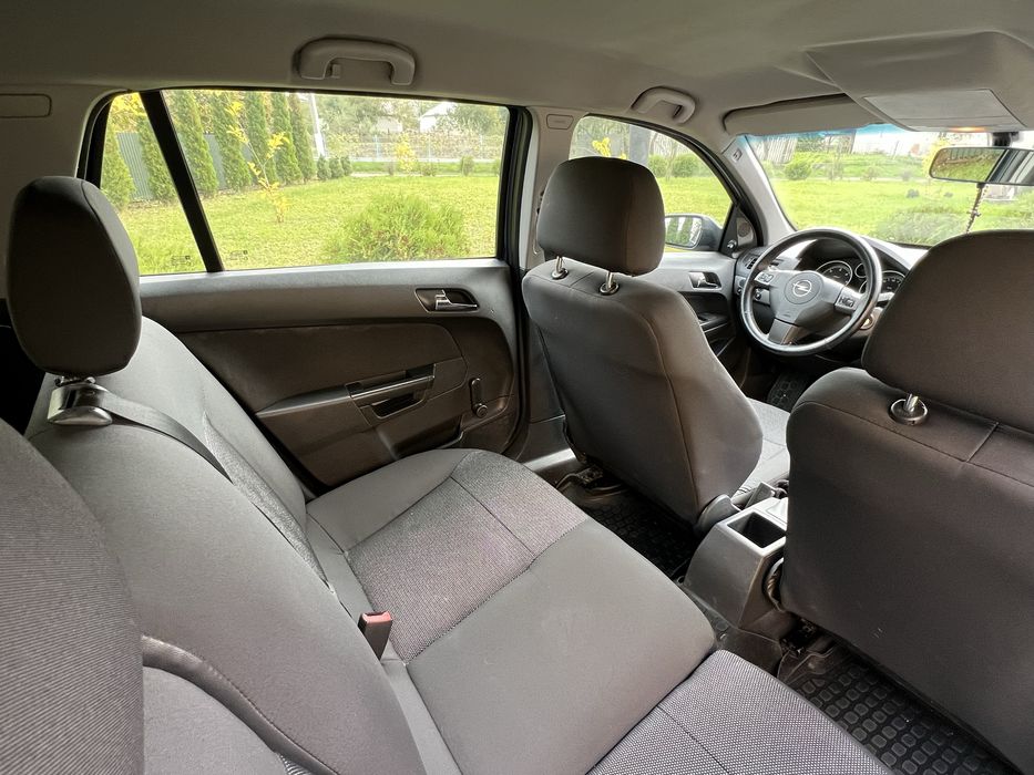 Продам Opel Astra H