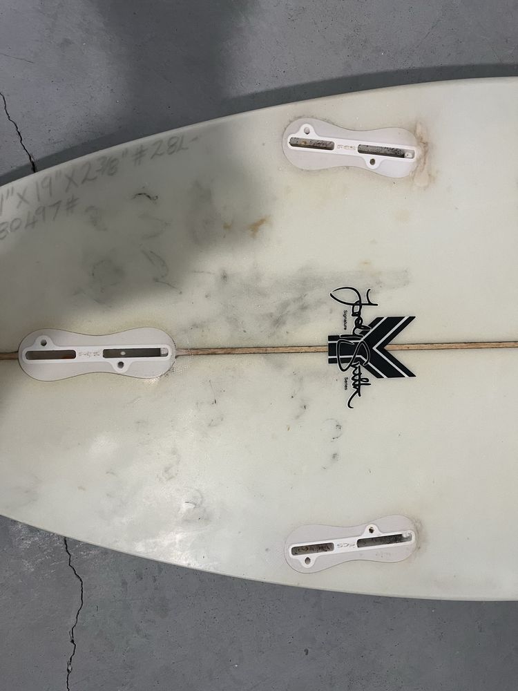 Prancha de surf - G-Force 44 5’11 28L