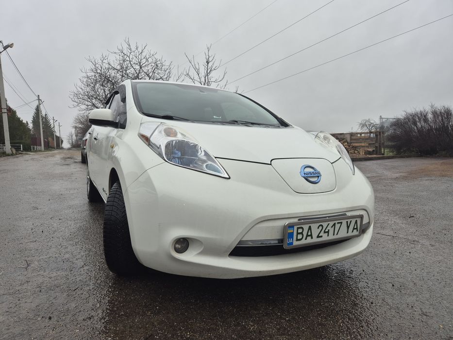 Продам Ниссан Лиф