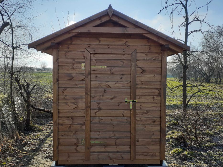 Domek gospodarczy, schowek,  altana z drewna.