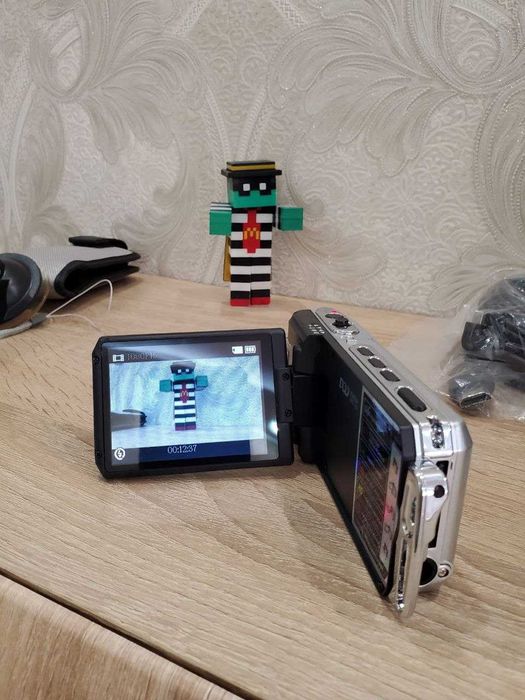 Видеорегистратор DOD F900LHD