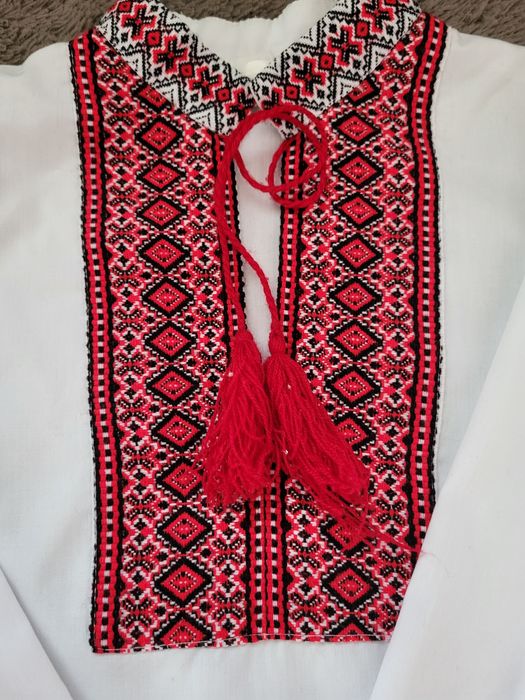 Продам  вишиванку