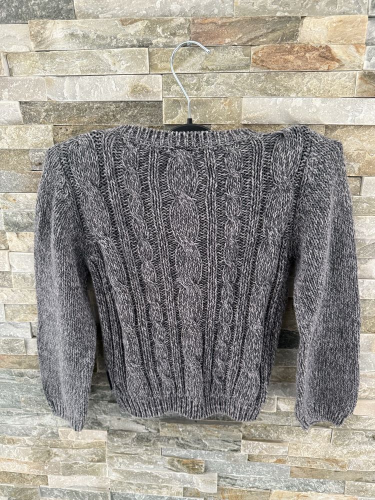 Swetetek szwedzkiej marki r.110/116 unisex stan bdb