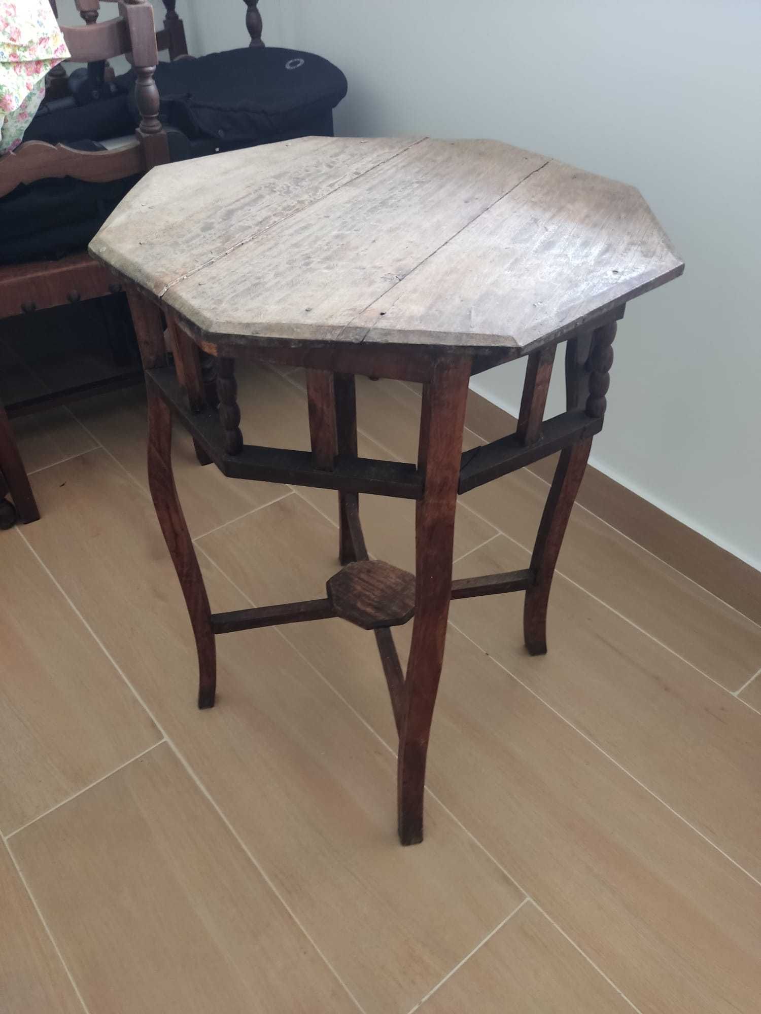 Vendo mesa de apoio antiga