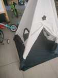 Tenda crianças com tapete e outros