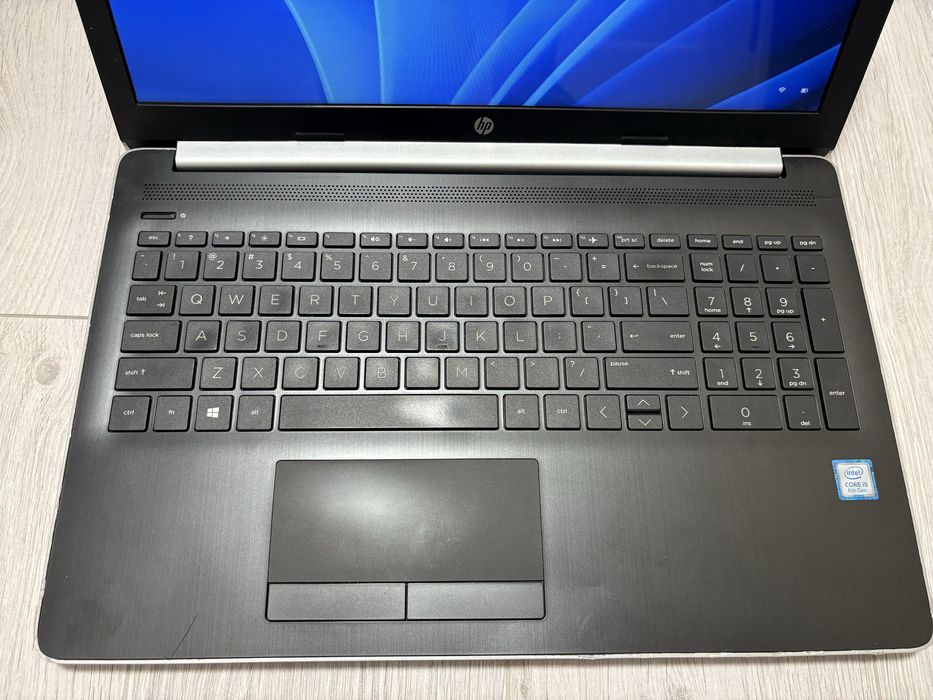 Ноутбук HP Laptop 15-da0002dx Intel I5 8250U SSD