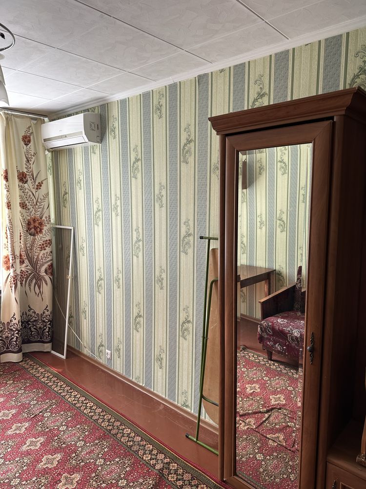 Простора кімната 14м в центрі