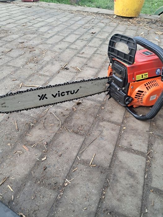 Sprzedam pile yato bardzo mocno 2 prowadnice i 2 łańcuchy 2 piła w gra