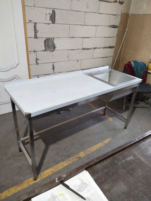 Столи,мийки,стелажі з нержавійки