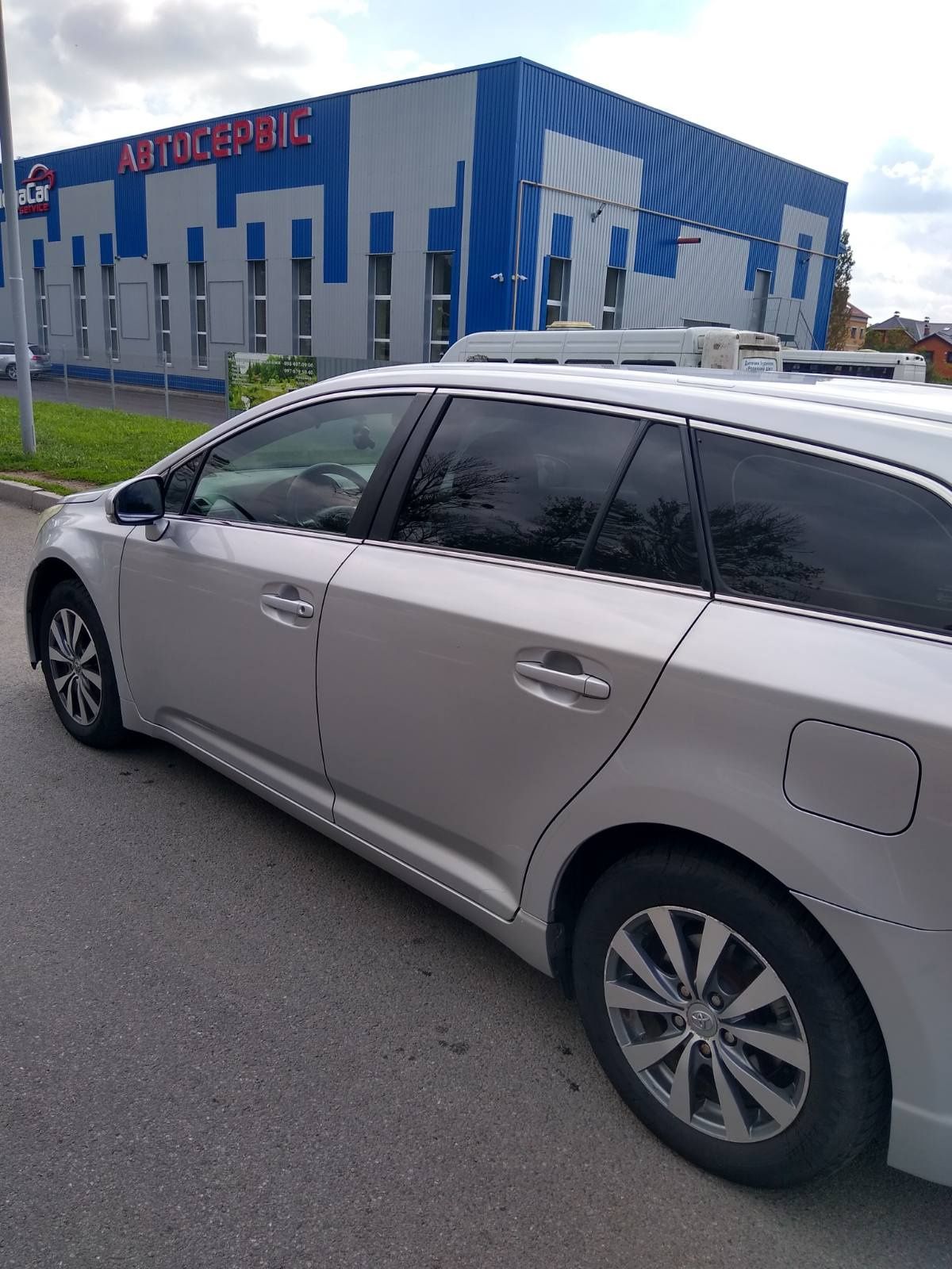 Toyota avensis t27 2.0 diesel