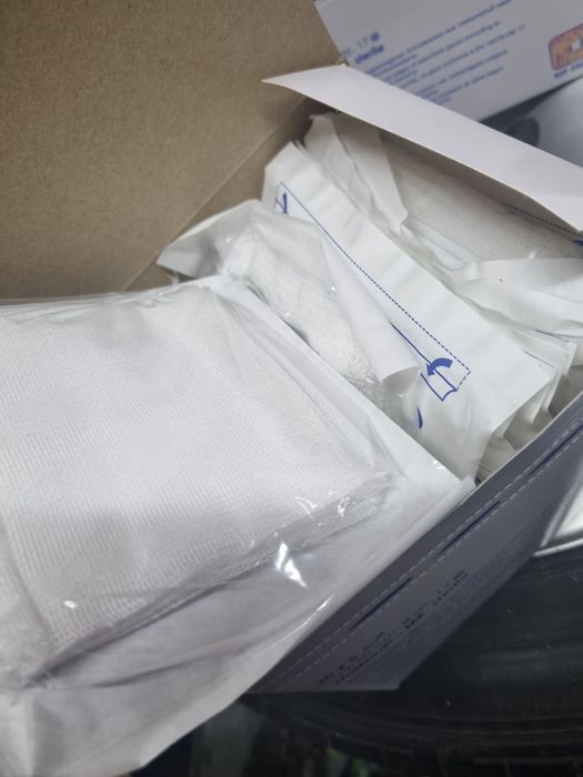 Kompresy z gazy jalowe opatrunki 10x10 nowe 4 paczki okazja
