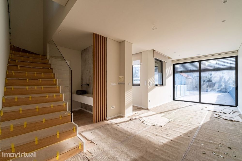 T3 duplex com terraços em Matosinhos – Excelente Localização e Potenci