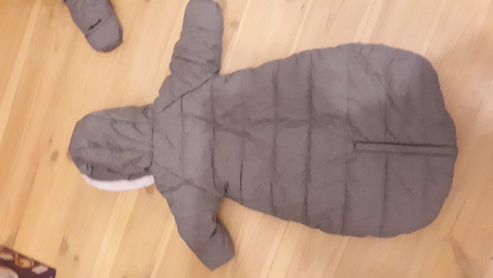 Kombinezon niemowlęcy