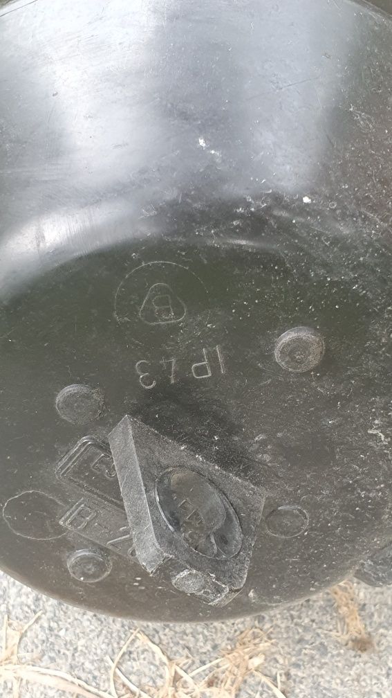 Lampa wisząca przemysłowa, warsztatowa z tworzywa nowa