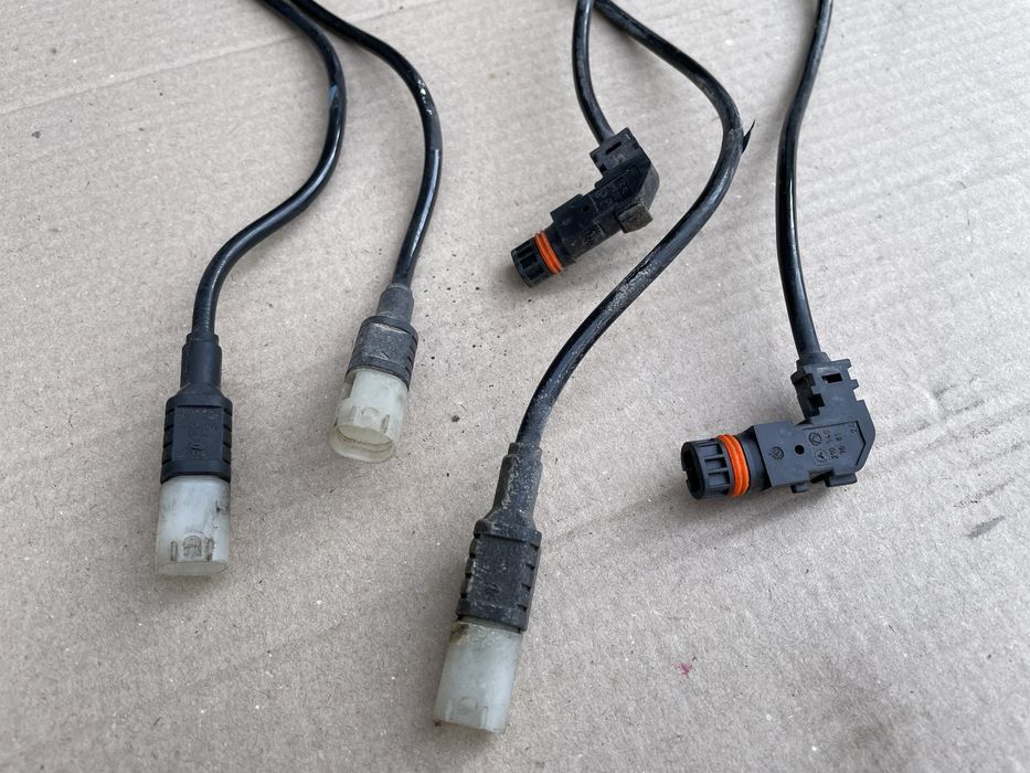 Датчик износа тормозных колодок провод на VITO-VIANO W 639