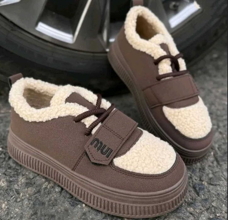 Взуття,угггі, автоледі