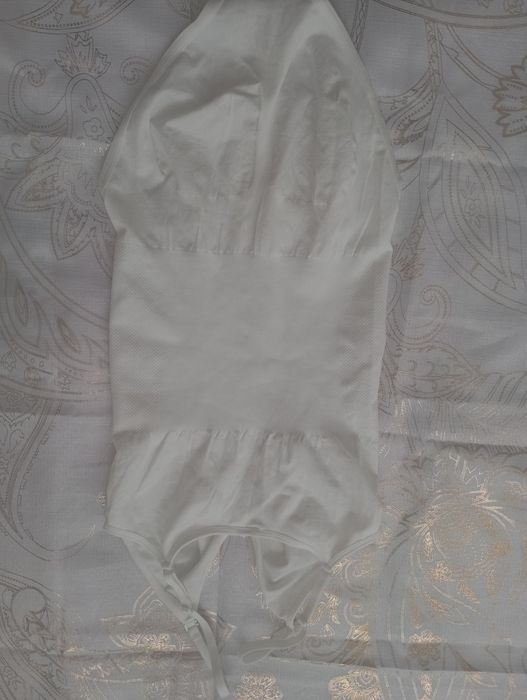 Біле боді з утяжкою  46-48р L