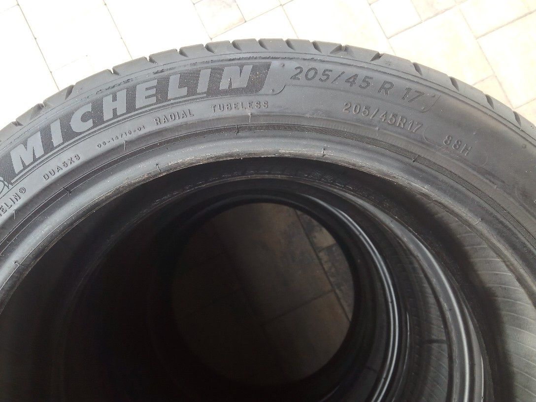 Sprzedam Opony Letnie MICHELIN 205/45 R17