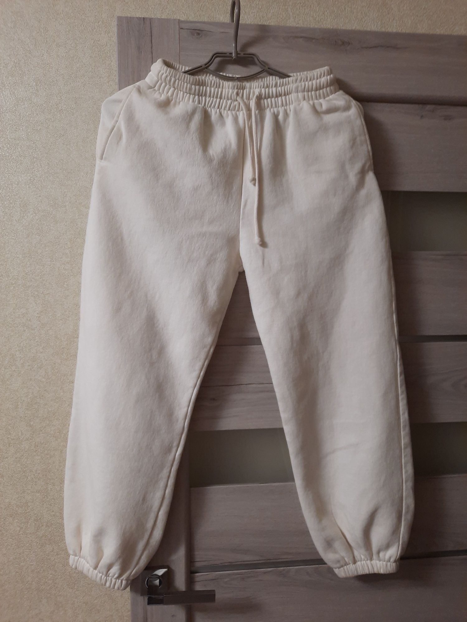 Продам жіночі спортивні брюки ZARA