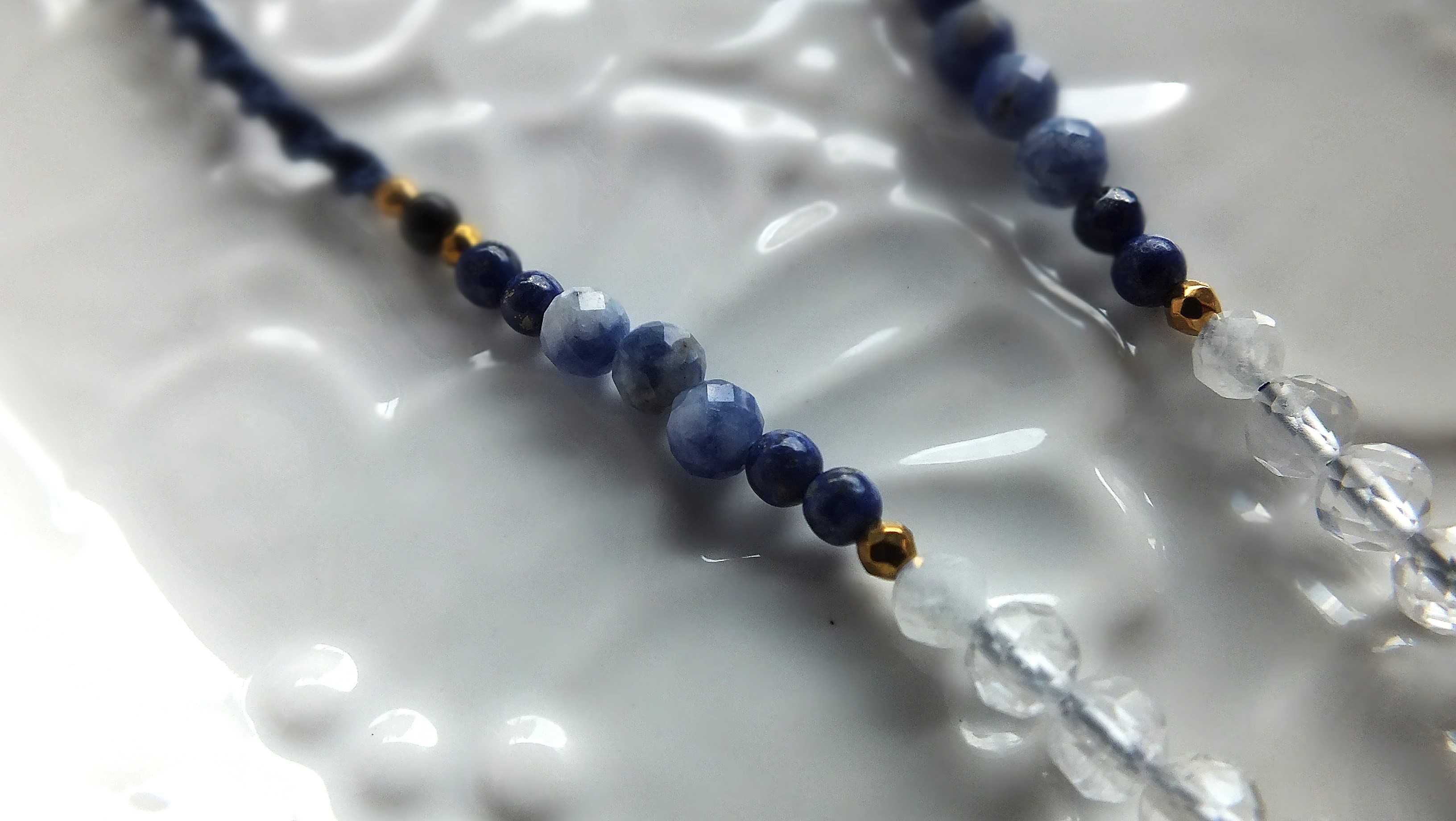 Naszyjnik Lunula Lapis Lazuli - Mądrość i Klarowność Umysłu
