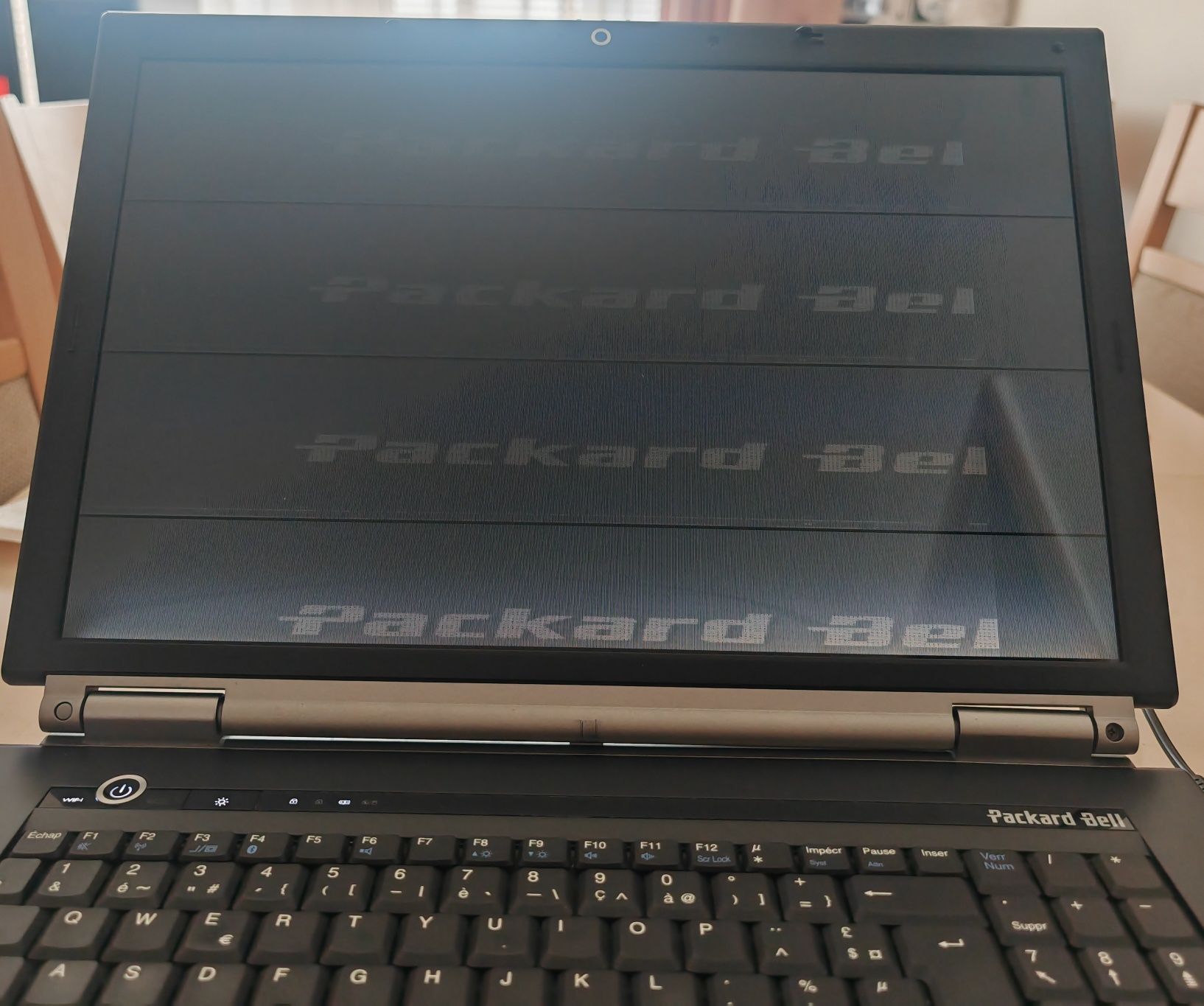 Laptop Packard Bell Minos GP2 17' nVidia centrino duo