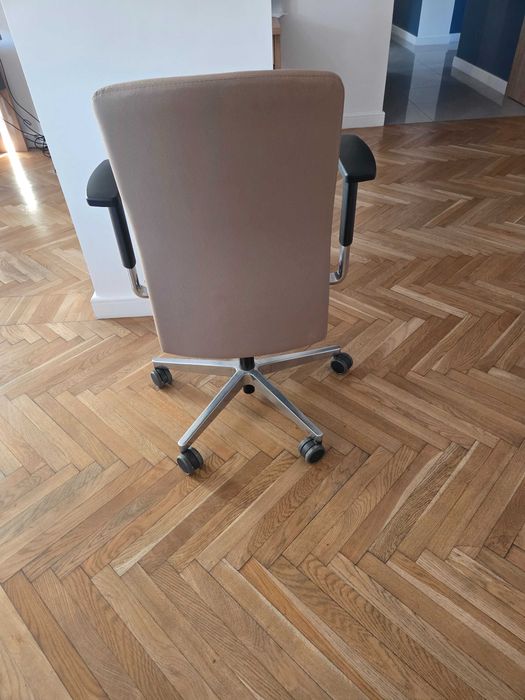 Fotel / krzesło obrotowe biurowe bejot PT102