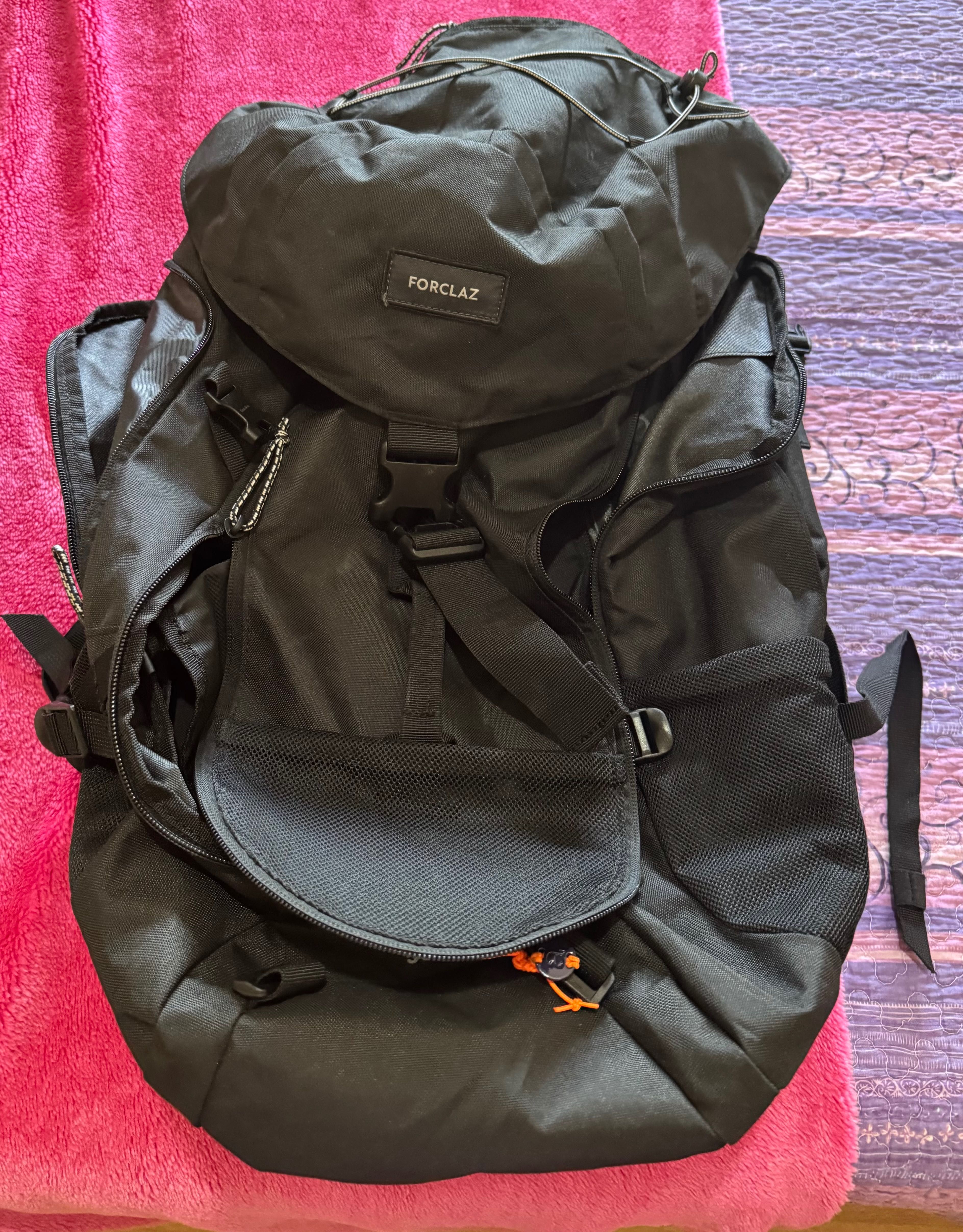 Mochila de viagem Forclaz Preta, 50 L