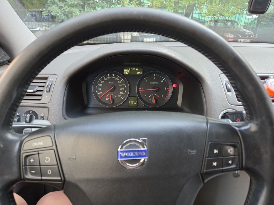 Продам Volvo V 50