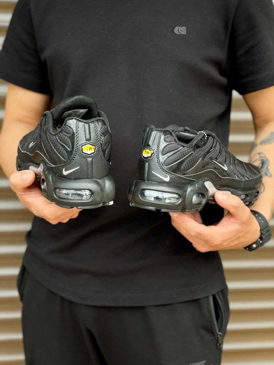 Чоловічі кросівки Nike Air Max Tn чорний 3638 ХІТ