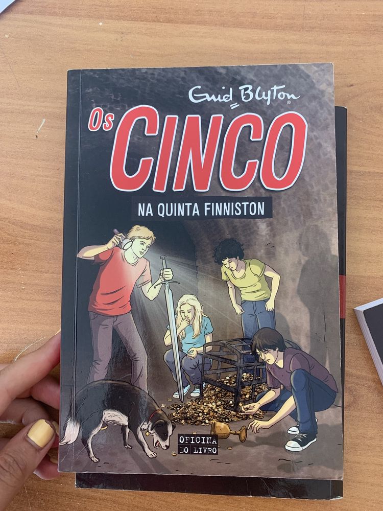 Livros Os cinco de Enid Blyton