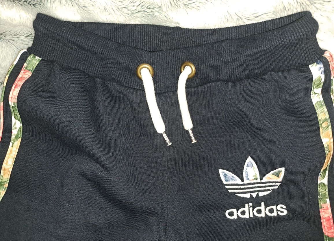 Dwuczęściowy ciepły dres Adidas