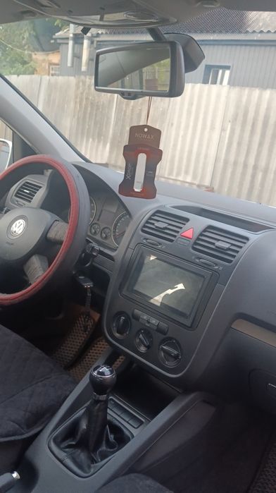 Volkswagen Golf 1.6 mpi