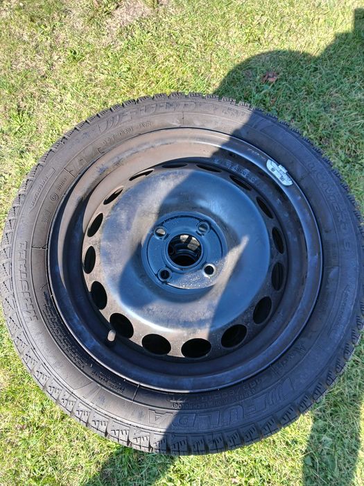 Opony zimowe z felgami 15" 4x100 Toyota Aygo, Citroen C1, Super Stan