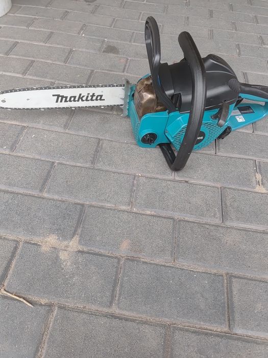 Pilarka Makita Ea3500s