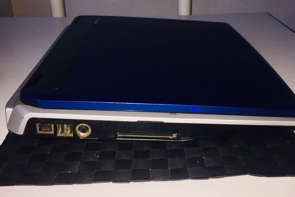 Laptop Toshiba SA40 (Hard drive não Incluído) M. Boas Condições