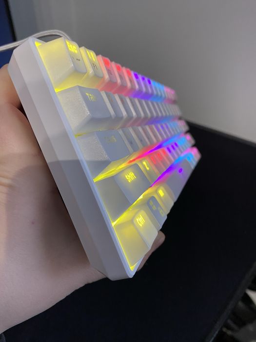 Sprzedam klawiature white shark shinobi