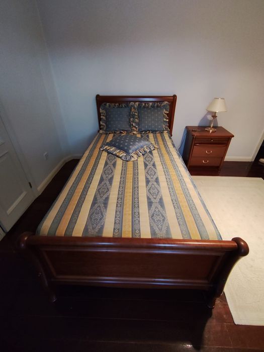 Mobília madeira quarto solteiro