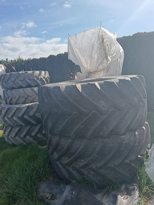 Opony 30.5LR32 (800/65R32)  Komplet