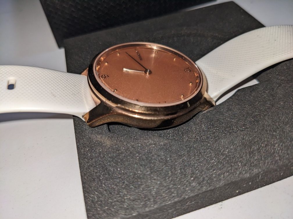 Smartwatch Garmin vivomove luxe damski