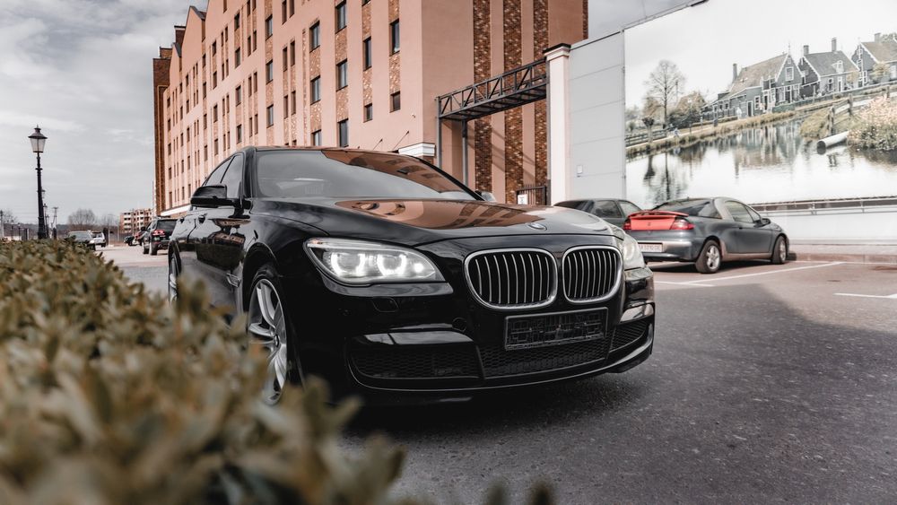 Bmw 740 f02 2012