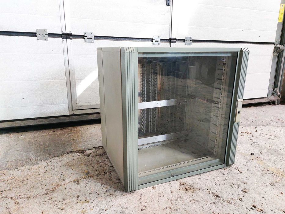 Szafa rack 19" teleinformatyczna sterownicza 61cm x 60cm x 50cm