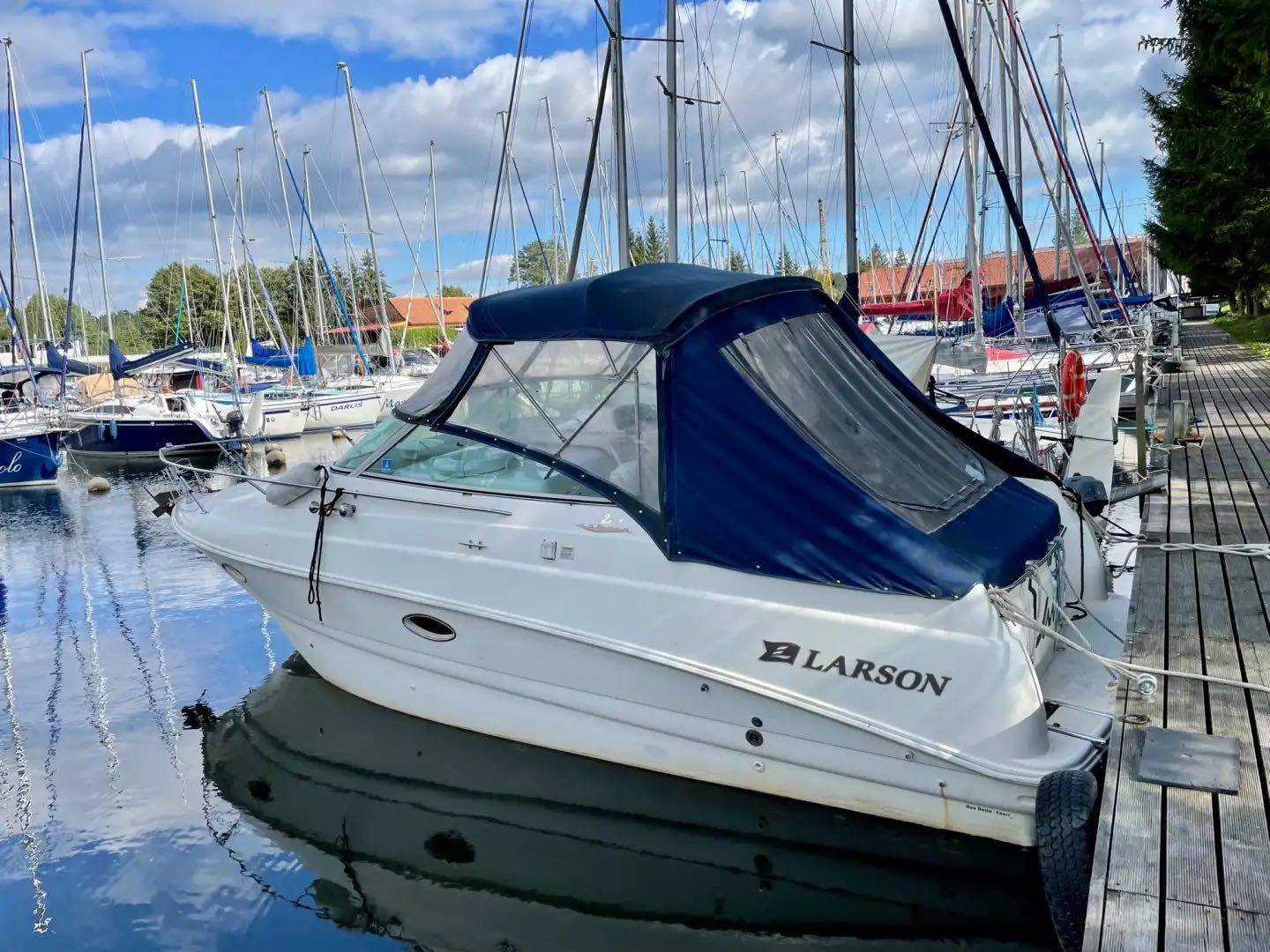 Łódź motorowa Larson 270 Cabrio