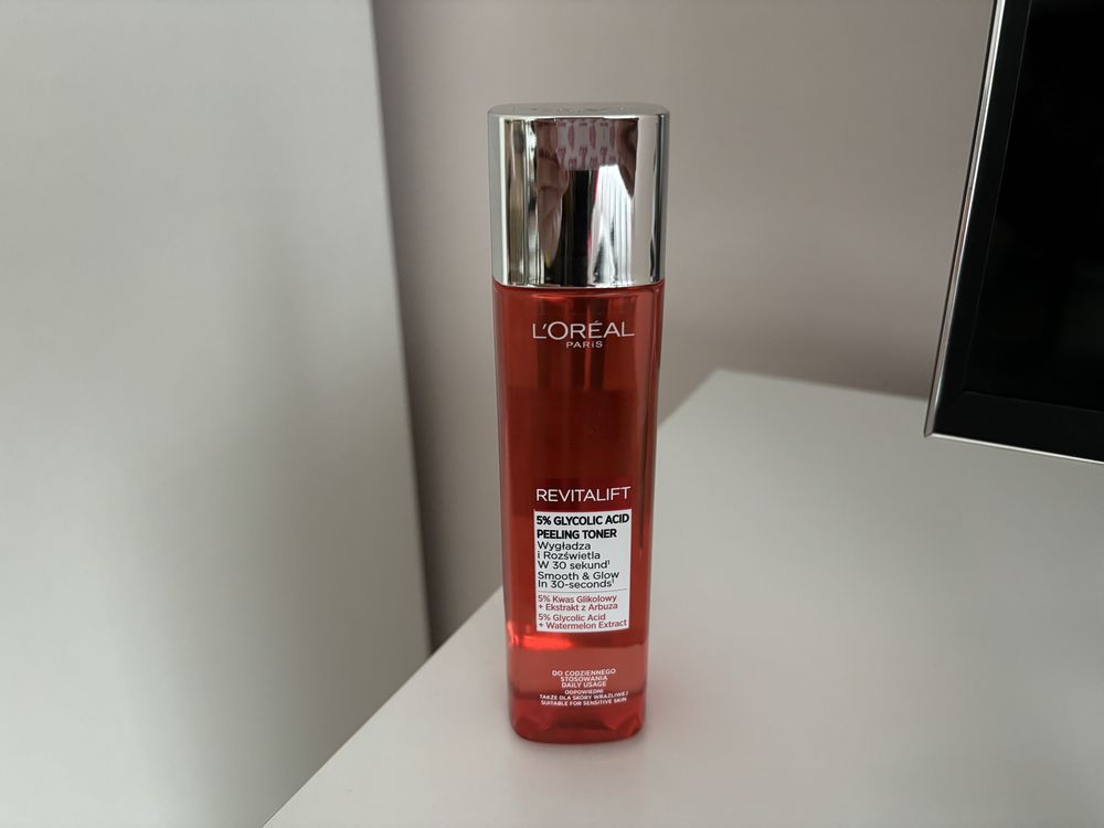 L'Oréal Paris Revitalift tonik z kwasem glikolowym