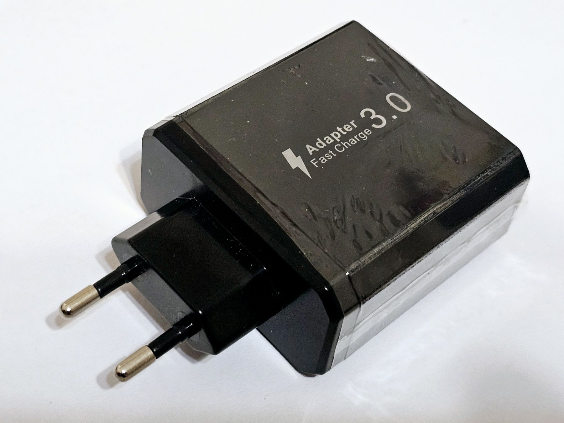 Блок зарядки 6 в 1 QC 3.0